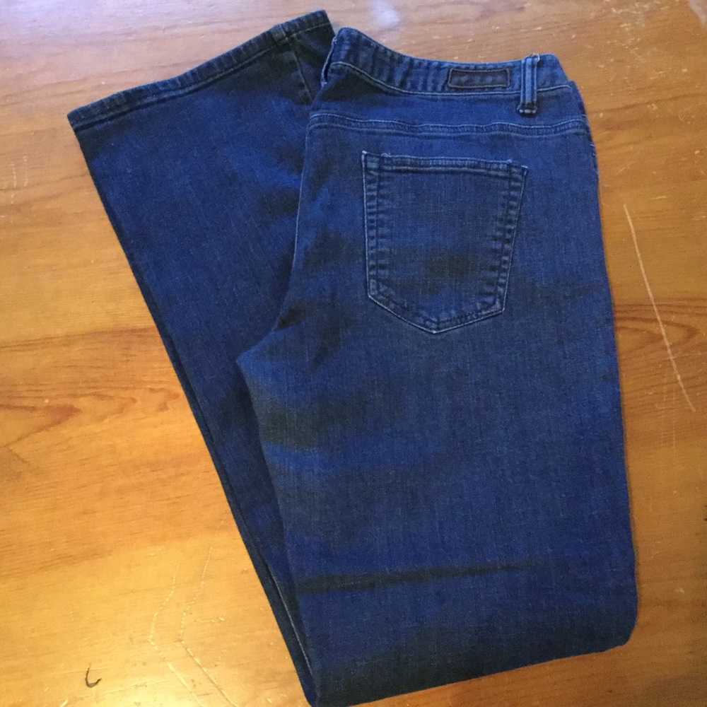 🔵CHARLOTTE RUSSE Med Wash Jeans Bootcut 14L